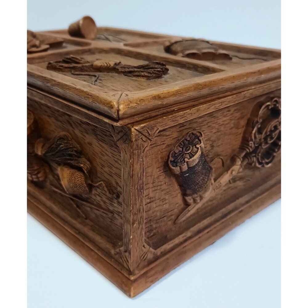 Vintag Faux Wooden Sewing Box  Resin  Carved Cottagecore 1950s With Tray * - Picture 6 of 8